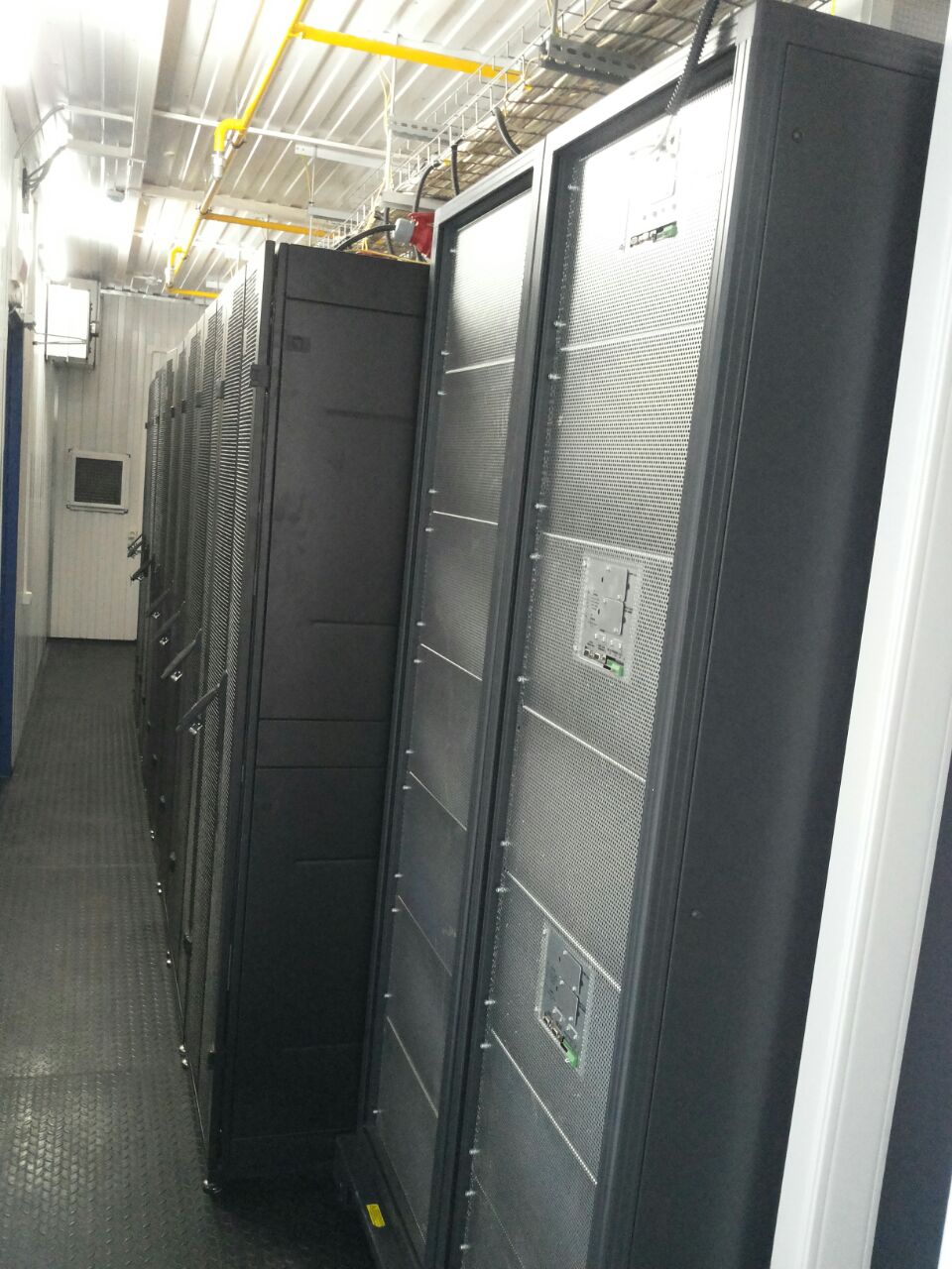 Мобильный центр обработки данных (МЦОД) 80кВт для НИИ